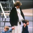  Lady Diana avec ses fils les princes Harry et William en mars 1986 