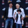 Mel Brooks avec son fils Max Brooks et son petit-fils Henry Michael Brooks lors de son hommage où il a laissé ses empreintes devant le TCL Chinese Theater à Hollywood le 8 septembre 2014