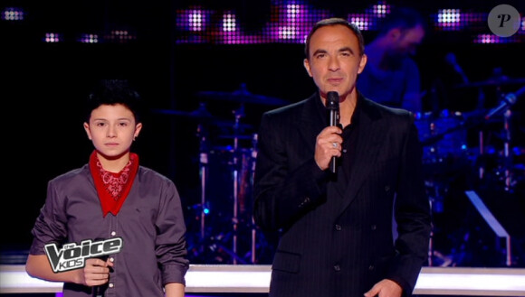 Adrien et Nikos dans The Voice Kids, le 13 septembre 2014 sur TF1.