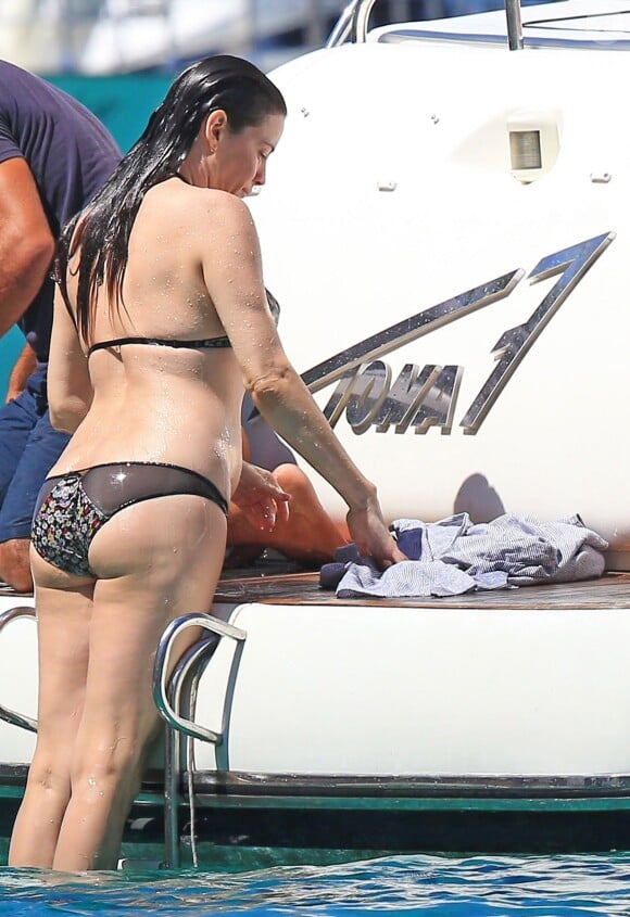 Exclusif - Liv Tyler lors de ses vacances à Formentera, le 26 août 2014.