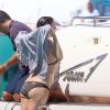 Exclusif - Liv Tyler, son compagnon Dave Gardner et son fils Milo Langdon passent une journée sur un bateau pendant leurs vacances à Formentera, le 26 août 2014.