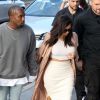 Kim Kardashian et Kanye West font du shooping à Sydney, le 14 septembre 2014.