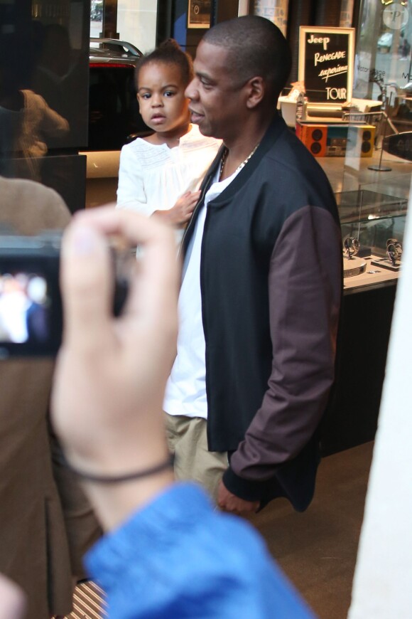 Beyoncé, Jay Z et leur fille Blue Ivy sont allés déjeuner au restaurant italien NoLita, dans le 8e arrondissement. Paris, le 14 septembre 2014.