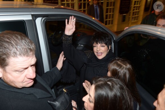 Exclu : Après son concert à l'Olympia, Liza Minnelli arrive "Chez Castel", à Paris, le 5 mars 2013. 