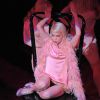 Michelle Williams dans le rôle de Sally Bowles dans "Cabaret" sur une scène de Broadway le 23 mars 2014.