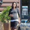 Zoe Saldana enceinte, fait du shopping à Los Feliz, le 23 septembre 2014.