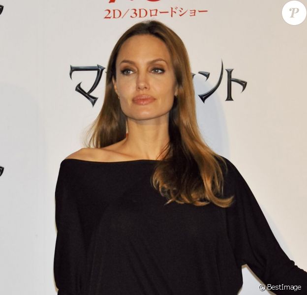 Angelina Jolie assiste &agrave; la conf&eacute;rence de presse du film "Maleficent" &agrave; Tokyo le 24 juin 2014