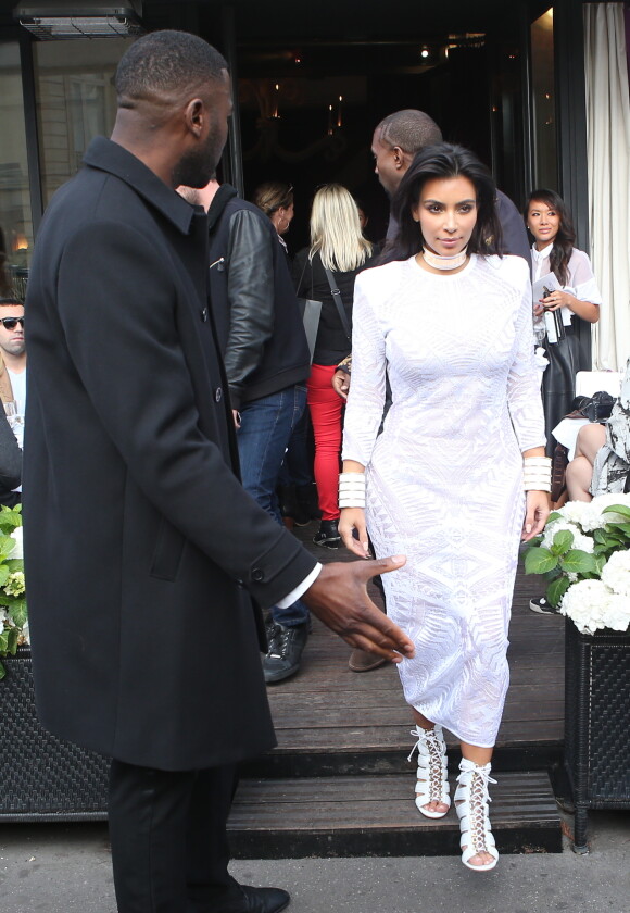 Kim Kardashian et Kanye West ont déjeuné au restaurant L'Avenue en famille, après le défilé Balmain, à Paris. Le 25 septembre 2014 
