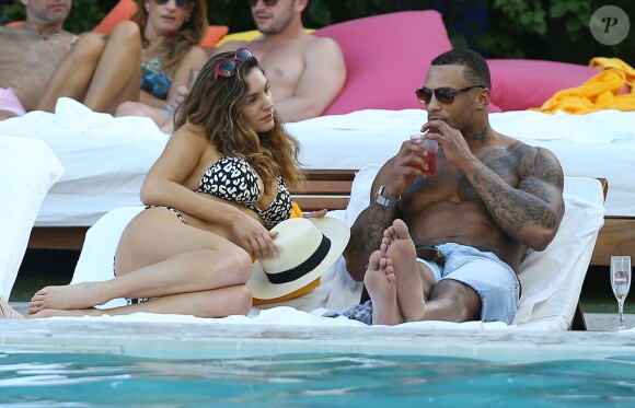 Kelly Brook et son petit ami David McIntosh à Miami, le 2 février 2014.