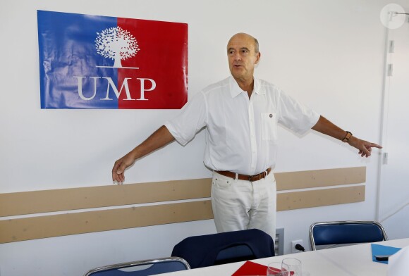Alain Juppé et sa femme Isabelle lors d'un déjeuner-débat à Castillon-de-Castets le 27 septembre 2014.