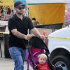 Jack Osbourne en promenade avec sa femme et sa fille Pearl à Beverly Hills, Los Angeles, le 29 septembre 2014