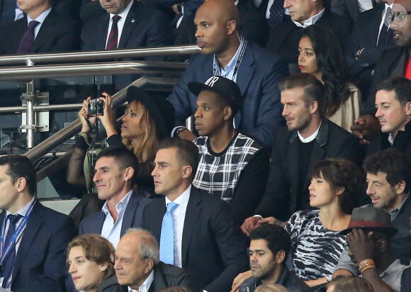 Beyoncé, Jay Z, David Beckham, Fabio Cannavaro, Patrick Bruel et sa compagne Caroline, Jean Sarkozy, Jamel Debbouze et Lilian Thuram - Match PSG-Barcelone de la Ligue des Champions au parc des princes à Paris le 30 septembre 2014. Le PSG à remporté le match sur le score de 3-2.