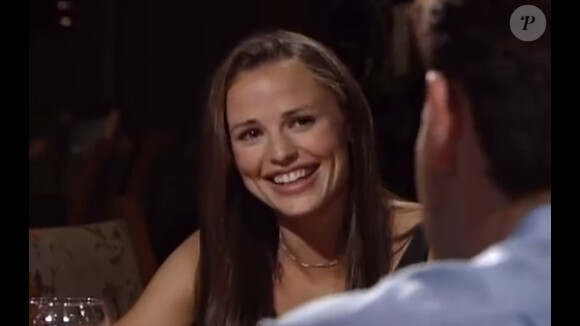 Image de l'émission Dinner for Five en 2003, durant laquelle Jennifer Garner ne résiste pas au charme de Ben Affleck : son regard en dit long
