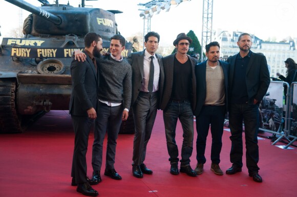 Shia LaBeouf, Logan Lerman, Jon Bernthal, Brad Pitt, Michael Pena et David Ayer à Paris, le 18 octobre 2014.
