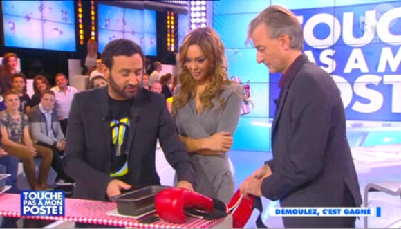Touche pas à mon poste, jeudi 23 octobre 2014 sur D8.