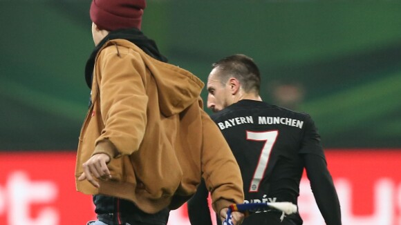 Franck Ribéry fouetté par un supporter : Retour mitigé pour la star du Bayern