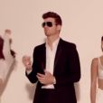 Robin Thicke - Blurred Lines feat. T.I. et Pharrell Williams - mars 2014.