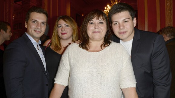 Michèle Bernier, entourée de ses enfants, fête ''Je préfère qu'on reste amis''