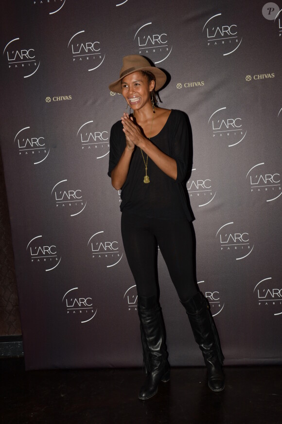 Ayo - Inauguration de la discothèque L'Arc à Paris le 2 octobre 2014 suite à sa réouverture au 12 Rue de Presbourg.