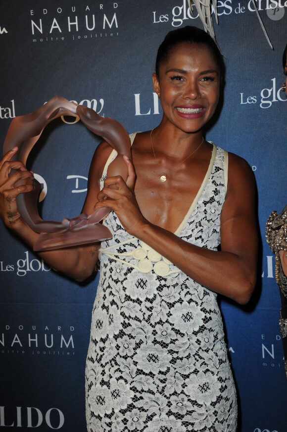 Ayo à la 9e cérémonie des Globes de Cristal au Lido à Paris, le 10 mars 2014.