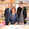Prosper Assouline, Valentino Garavani et Martine Assouline lors du lancement du livre de Valentino Garavani à New York, le 6 novembre 2014.