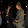 Kim et Khloé Kardashian sont allées diner à l'hôtel 45 Park Lane à Londres, le 8 novembre 2014.