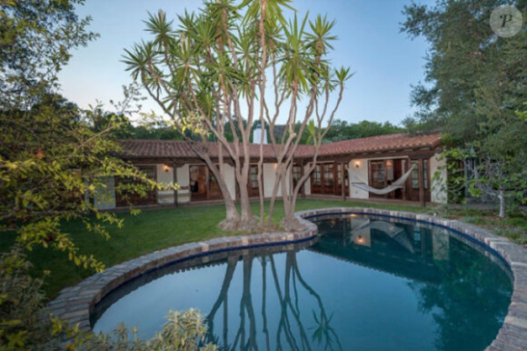 La nouvelle propriété de Robert Pattinson (achetée pour 2,1 millions de dollars), à Hollywood Hills, en photos.