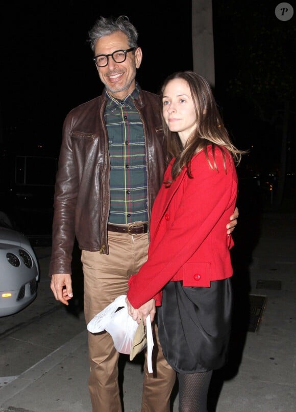 Jeff Goldblum et sa petite amie Emilie Livingston à West Hollywood, le 15 avril 2013.