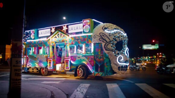 Image du clip de Fergie - L.A. Love (La La) - réalisé par Fatima Robinson, novembre 2014.