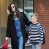Liv Tyler emmène son fils Milo à l'école, New York, le 7 novembre 2014.