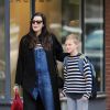 Liv Tyler emmène son fils Milo à l'école, New York, le 7 novembre 2014.