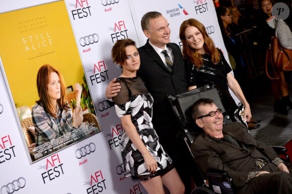 Kristen Stewart, Wash Westmoreland, Richard Glatzer et Julianne Moore lors de la présentation de Still Alice au AFI Fest, Los Angeles, le 12 novembre 2014.