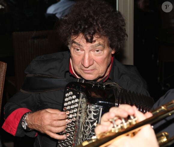Exclusif - L'accordéoniste Alex Perdigon - Soirée annuelle de l'association des journalistes niçois de Paris au restaurant du Chalet des Îles au Bois de Boulogne le 3 novembre 2014.