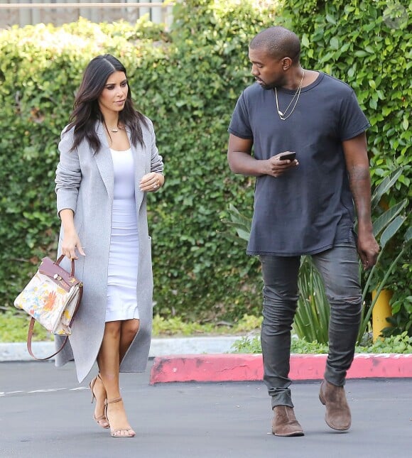 Kim Kardashian et Kanye West à Woodland Hills, Los Angeles, le 10 novembre 2014.