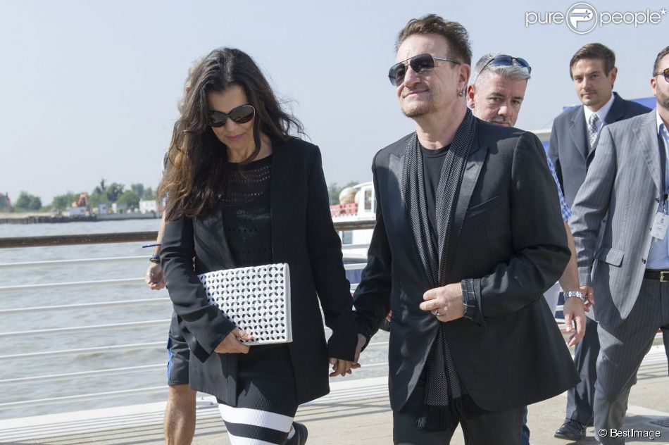  Bono et sa femme Ali Hewson quittent Venise, le 29 septembre 2014 après avoir assisté ce week-end au mariage de George Clooney et sa femme Amal Alamuddin. 