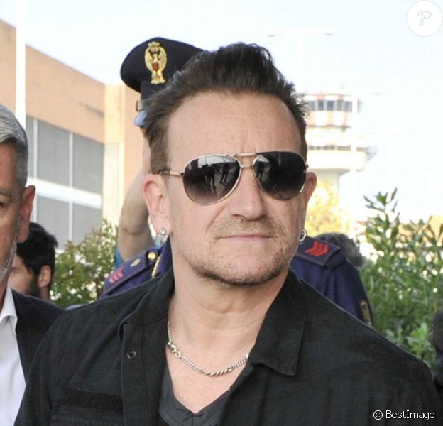 Le chanteur Bono et sa femme Ali Hewson arrivent à Venise, le 27 septembre 2014 pour assister au mariage de George Clooney et Amal Alamuddin. 