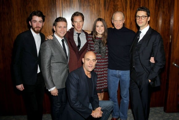 Matthew Beard, Allen Leech, Benedict Cumberbatch, Keira Knightley, Charles Dance, Matthew Goode, Mark Strong lors d'un dîner à New York le 17 novembre 20144.