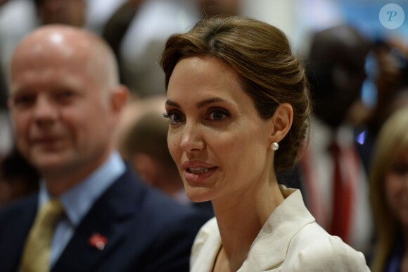Angelina Jolie à une conférence contre les violences sexuelles lors des conflits, Londres, le 10 juin 2014.