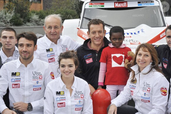 Exclusif - Dany Boon, parrain de l'Ecurie du Coeur (équipe MD Rallye Sport) qui prendra le départ du rallye Dakar 2015 au profit de l'association Mécénat Chirurgie Cardiaque, lors de la présentation de la voiture avec l'équipe à Saint-Denis, le 19 novembre 2014.