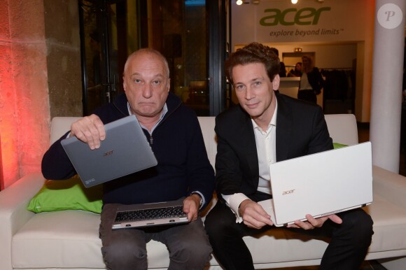 François Berléand et Fabrice Massin lors de l'inauguration de la première boutique éphémère "Acer" rue des Halles à Paris, le 20 novembre 2014.