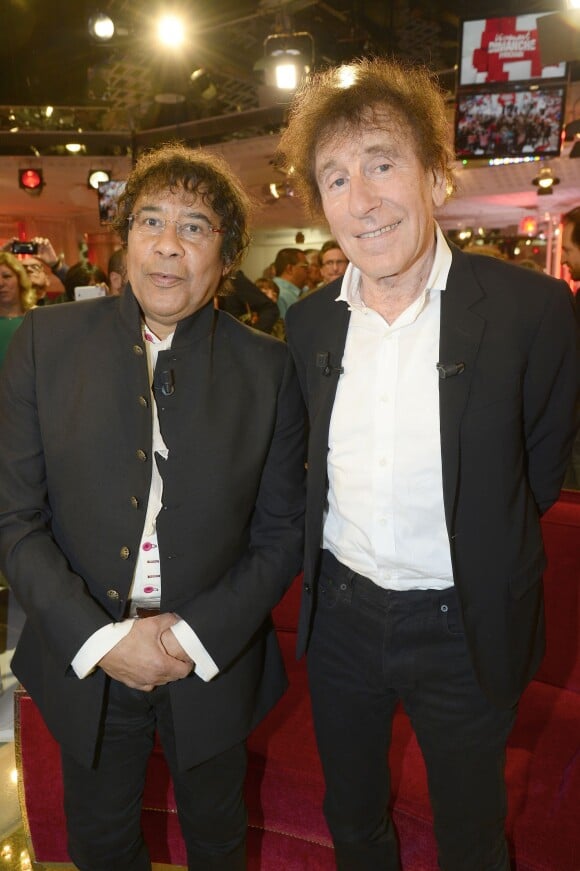 Laurent Voulzy et Alain Souchon lors de Vivement Dimanche, émission enregistrée le 19 novembre 2014 et diffusée le 23.
