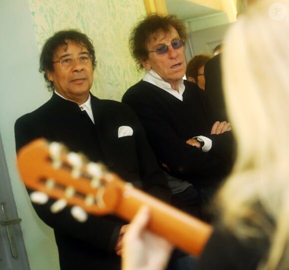Exclusif - Laurent Voulzy et Alain Souchon lors de l'inauguration du conservatoire de musique dans la villa Demay en présence de Roger Roux (maire de Beaulieu) et d'élus locaux à Beaulieu-sur-Mer près de Nice, le 15 novembre 2014.