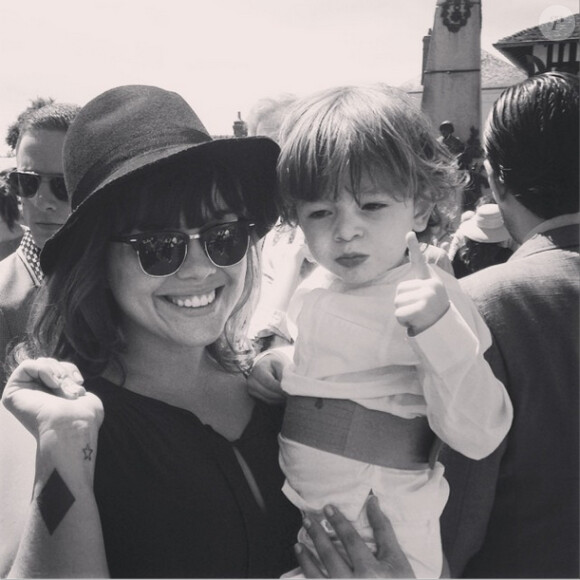 Manon Manoeuvre et son demi-frère Ulysse - photo publiée sur son compte Instagram le 22 juin 2014