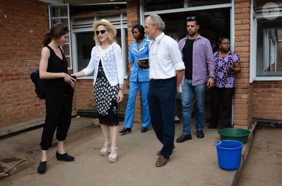 Madonna au Queen Elizabeth Central Hospital à Blantyre, Malawi, le 27 novembre 2014