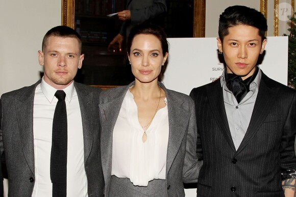 Jack O'Connell, Angelina Jolie, Takamasa Ishihara lors du déjeuner consacré au film Invincible (Unbroken) à New York le 2 décembre 2014.