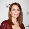Julianne Moore en 2001 à gauche et en 2014 à droite. La star américaine est toujours aussi belle.