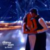 Rayane Bensetti et Denitsa Ikonomova : leur baiser fait le buzz lors de la finale de Danse avec les stars 5, sur TF1, le 29 novembre 2014