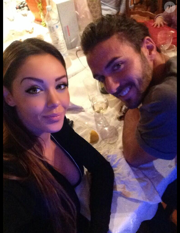 Nabilla fête Noël avec son fiancé Thomas (Instagram), en 2013