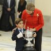 La princesse Elena d'Espagne participe à la remise des trophées des Premios Nacionales del Deporte 2013 au palais royal El Pardo. Madrid, le 4 décembre 2014.