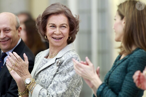 Les reines Sofia et Letizia d'Espagne décernent les trophées des Premios Nacionales del Deporte 2013 au palais royal El Pardo. Madrid, le 4 décembre 2014.